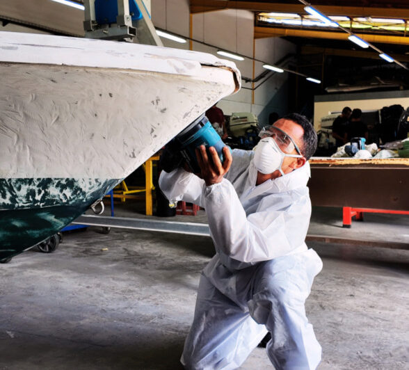 Mécanicien(ne) Réparateur en Marine de Plaisance (M.R.M.P.)